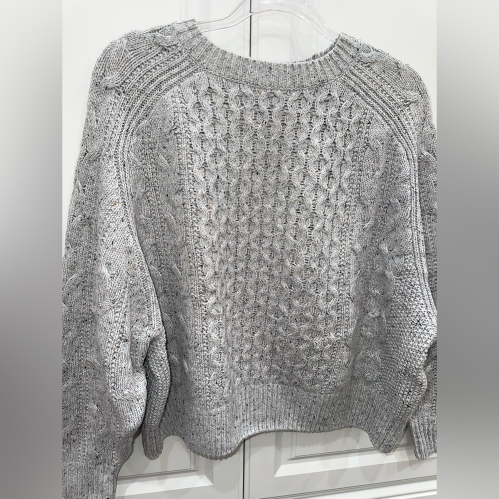 Universal Thread Light Gray Sweater - Picture 3 of 9
